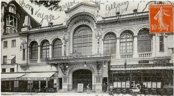 Tout proche du Louxor, le Trianon Lyrique, spécialisé dans l'opérette classique