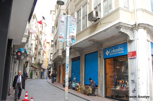 Rue Amalı Mescit