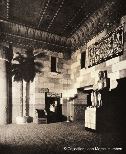 L’Egyptian Theatre de Brighton, grand foyer (Boston, Massachusetts), Eisenberg & Feer, 1929(photo Paul J. Weber, collection Jean-Marcel Humbert)