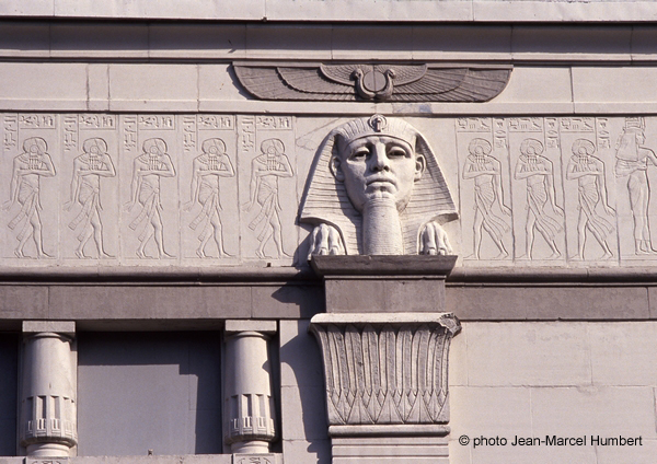 Le cinéma Empress (Montréal, Québec), Alcide Chaussé, 1927 (photo Jean-Marcel Humbert, 1994)