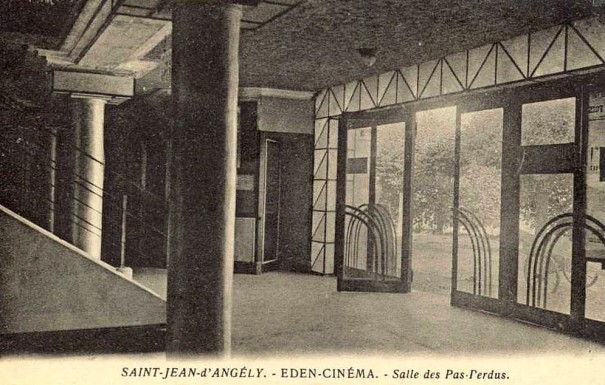 Hall d'entrée du cinéma