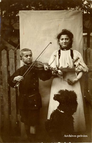 Marius enfant, avec sa sœur Jeanne