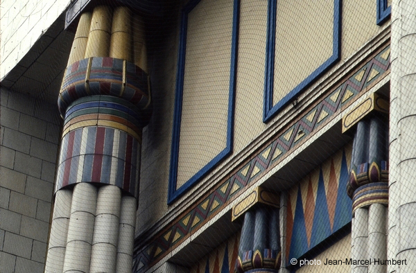 Le cinéma Carlton (Islington, comté de Londres), George Coles, 1930 (photo Jean-Marcel Humbert, 2000)